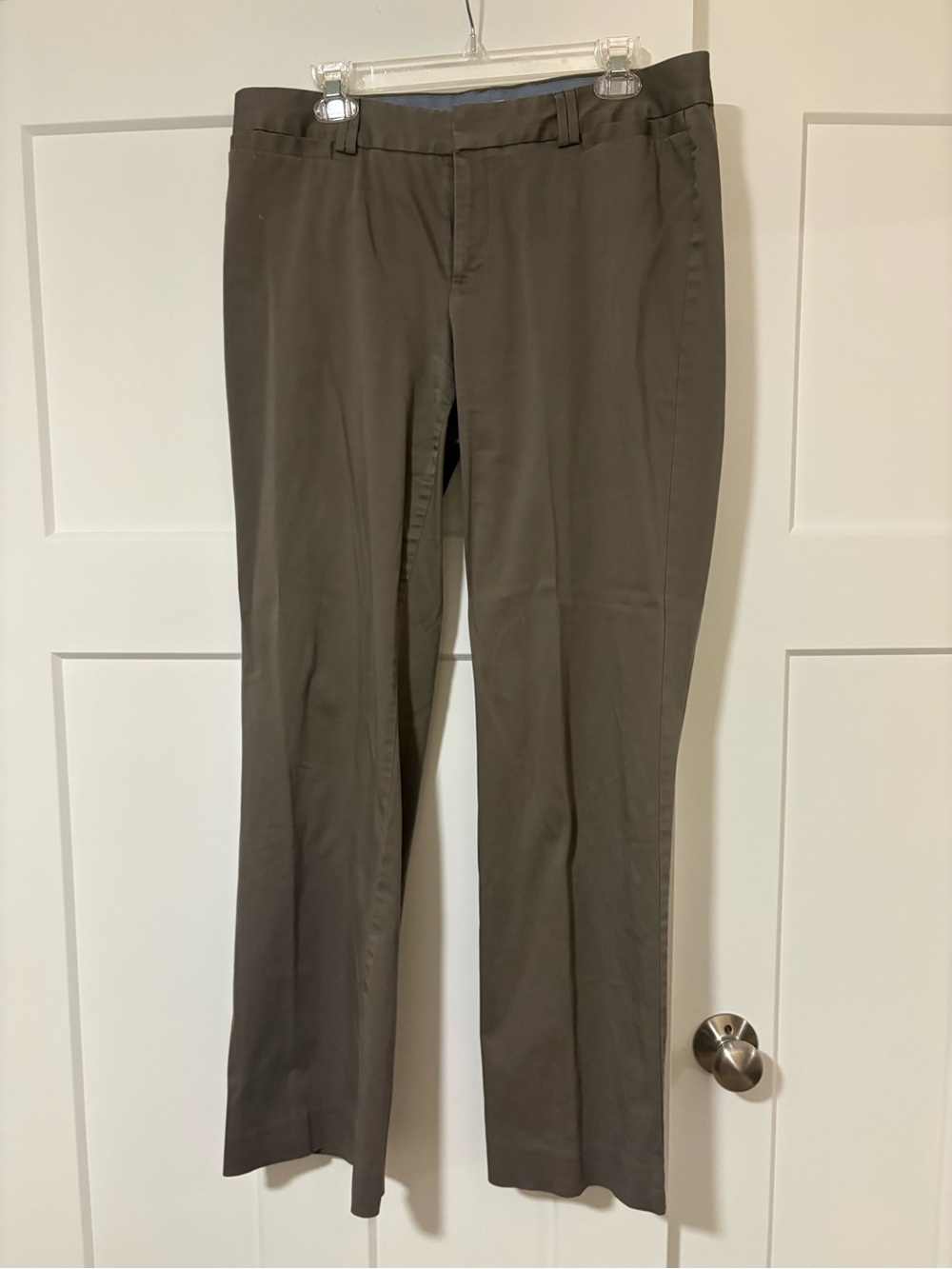 Banana Republic women’s Pants in Olive Brown, Logan fit, Size 12
